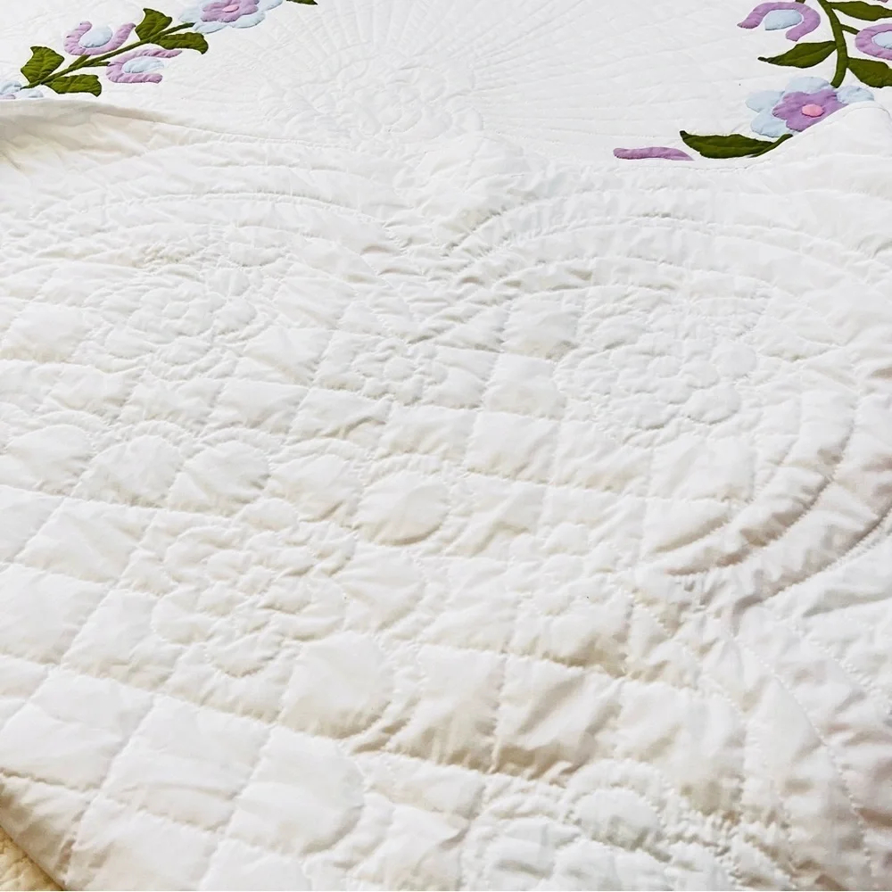 95”x82” Gorgeous Homemade Hand Stitched and Hand Appliqué Quilt.